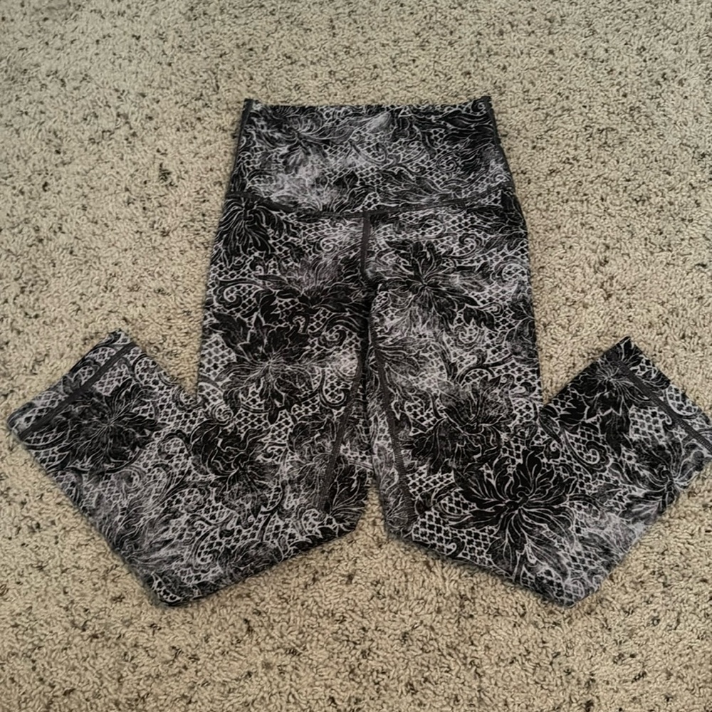 Lululemon leggings